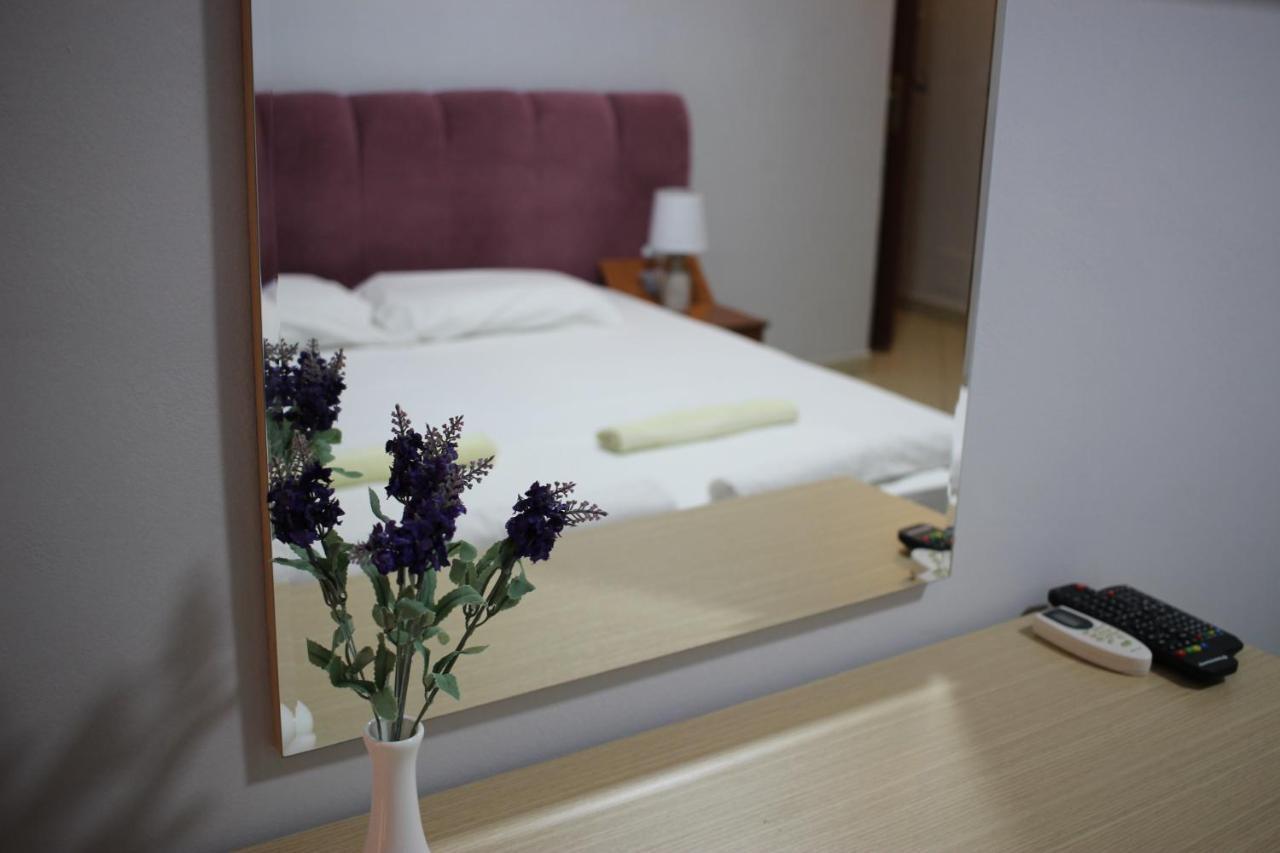 Hotel Veizi Himarë Exteriér fotografie