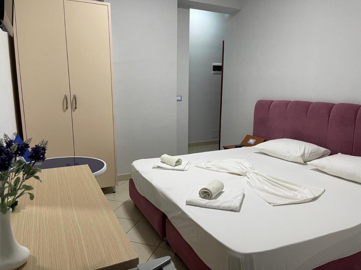 Hotel Veizi Himarë Exteriér fotografie