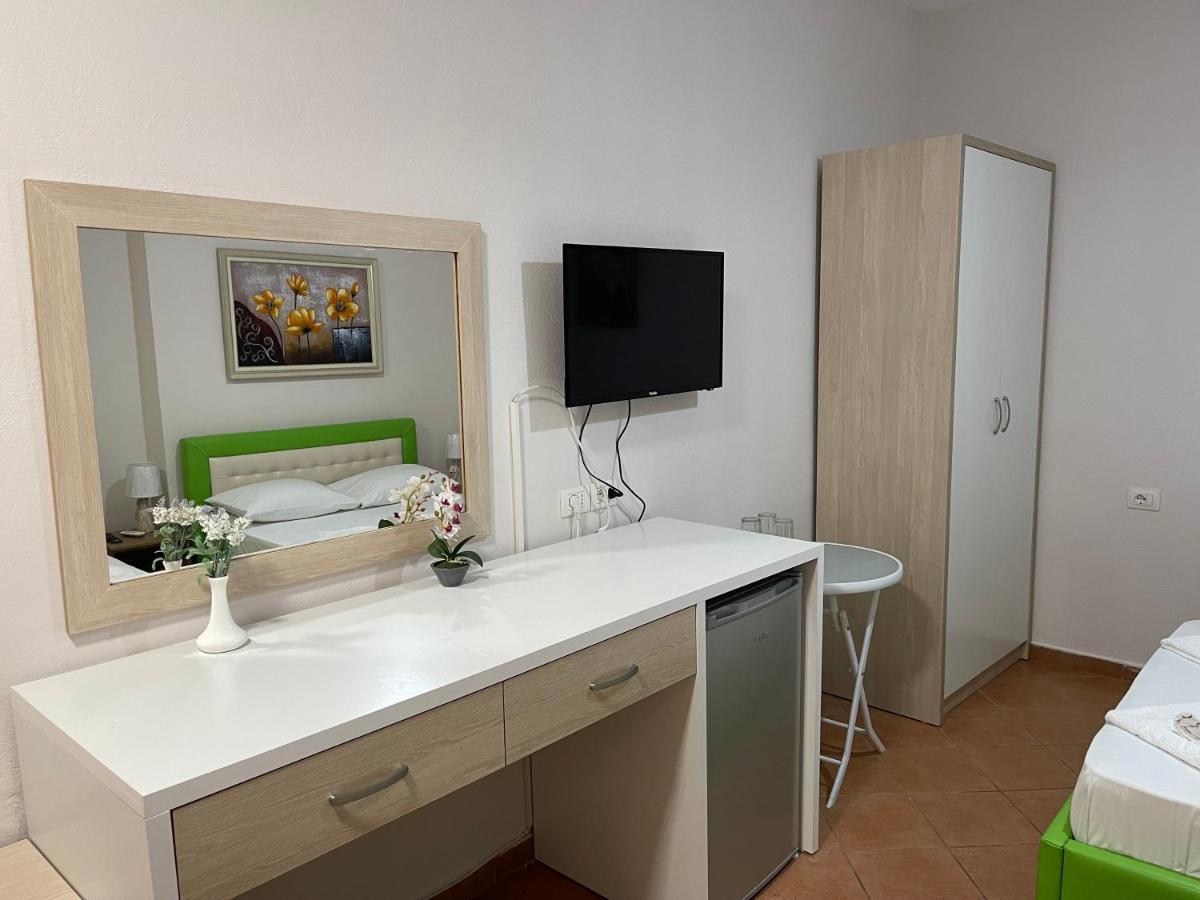 Hotel Veizi Himarë Exteriér fotografie