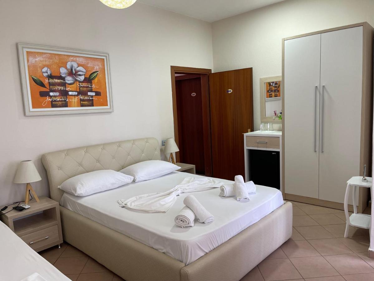 Hotel Veizi Himarë Exteriér fotografie
