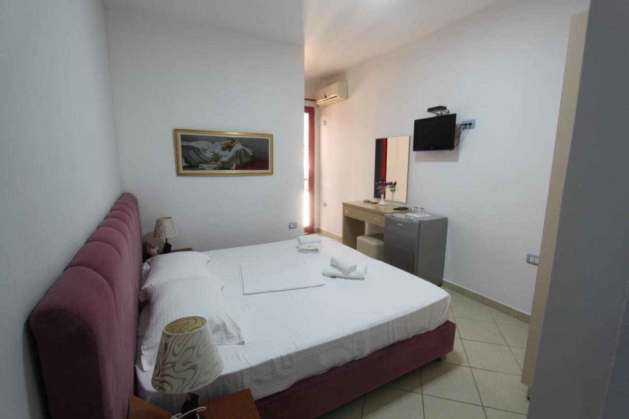 Hotel Veizi Himarë Exteriér fotografie