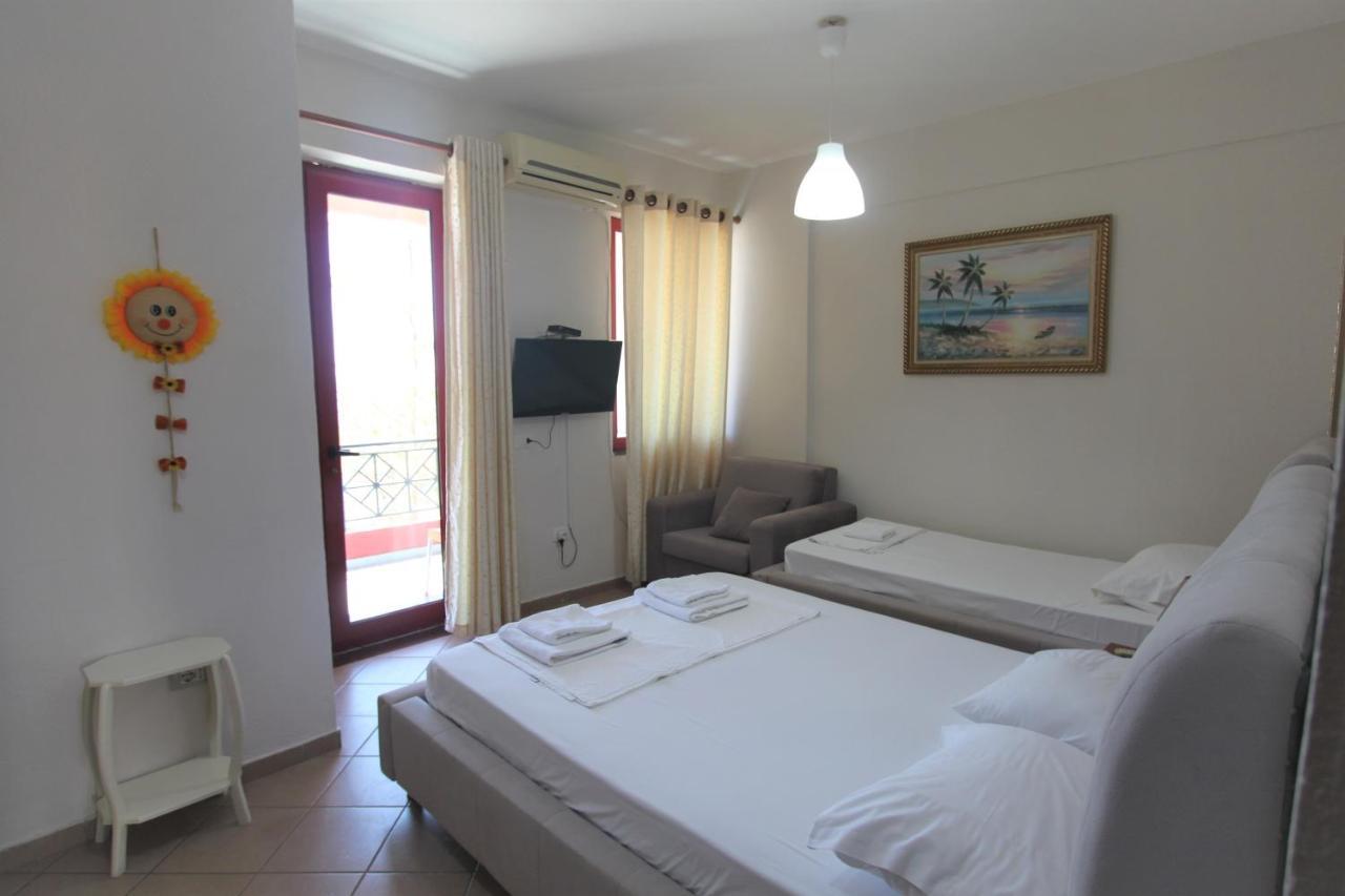Hotel Veizi Himarë Exteriér fotografie
