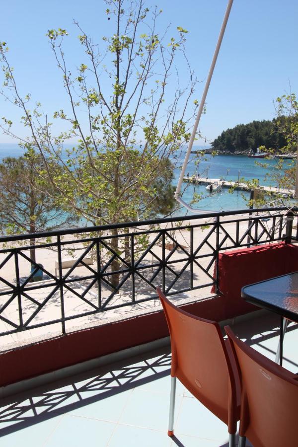 Hotel Veizi Himarë Exteriér fotografie