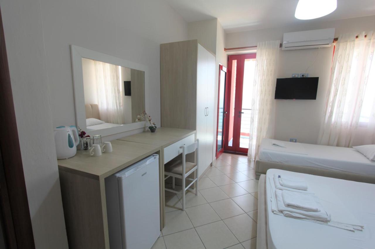 Hotel Veizi Himarë Exteriér fotografie