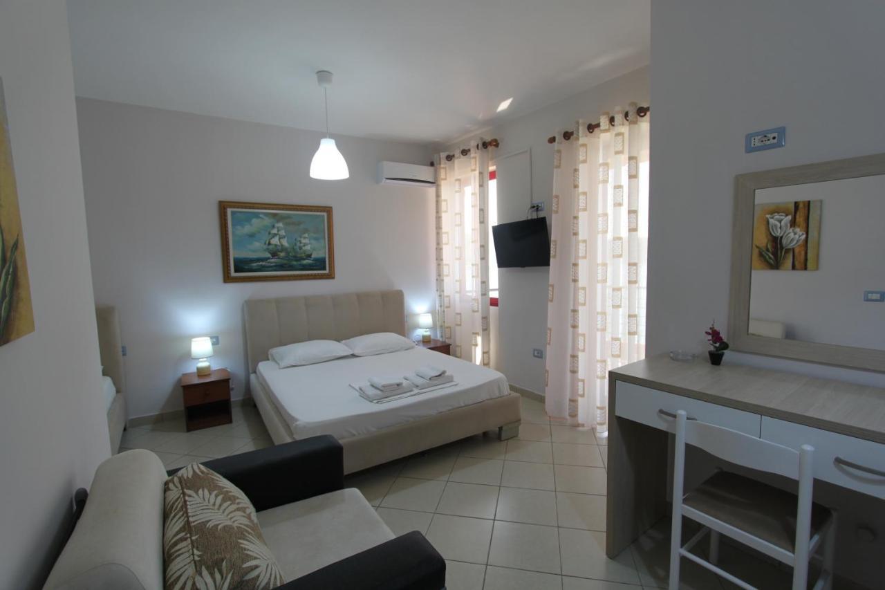 Hotel Veizi Himarë Exteriér fotografie